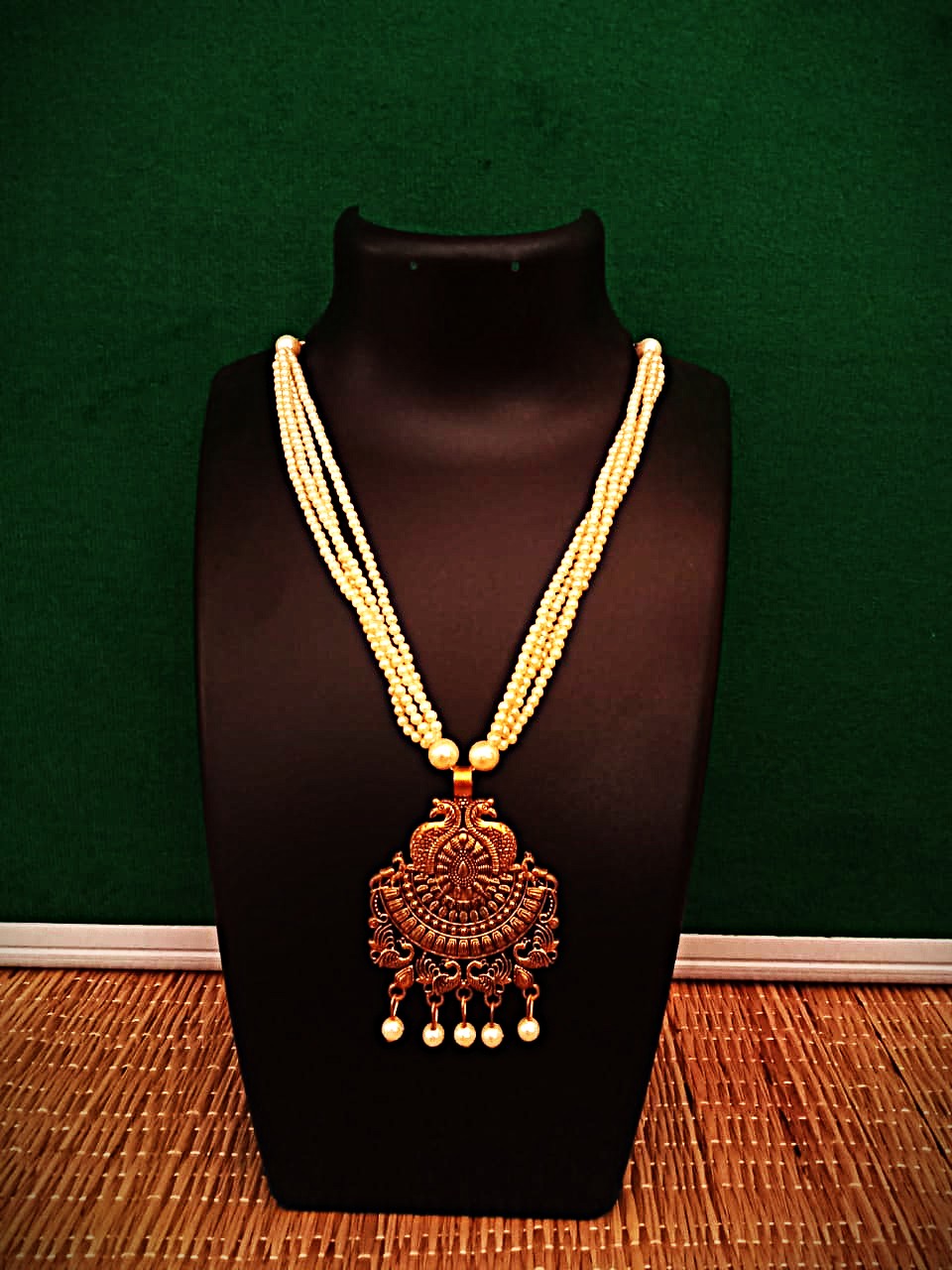 Round Pendant Necklace